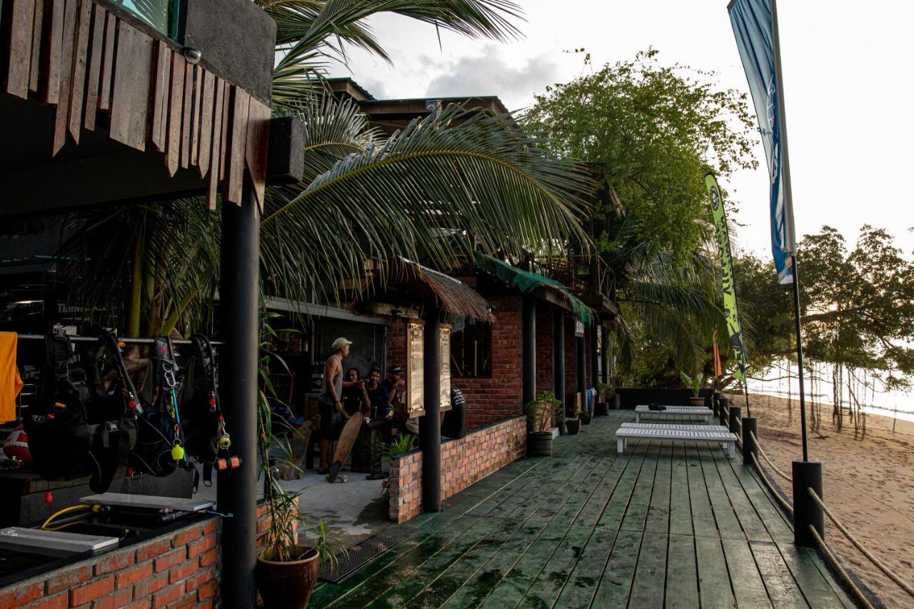 Tioman Cabana Bed&Breakfast Kampong Ayer Batang Bagian luar foto
